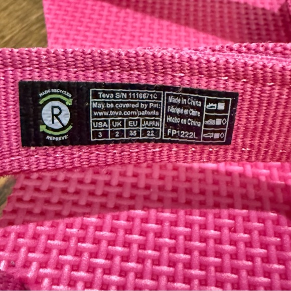 TEVA Pink Platform Girls Sandals - Picture 2 of 6